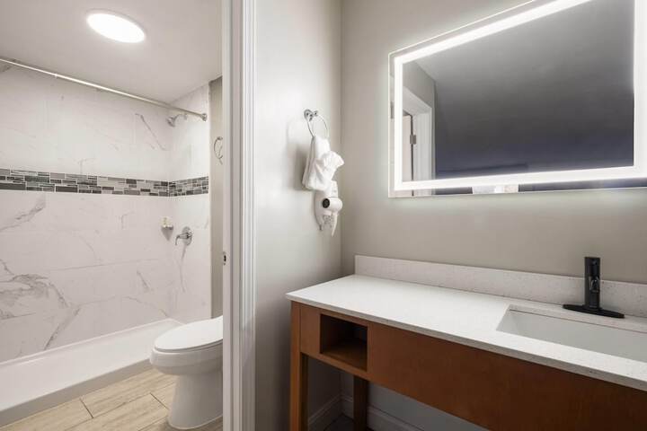 Days Inn by Wyndham Anderson