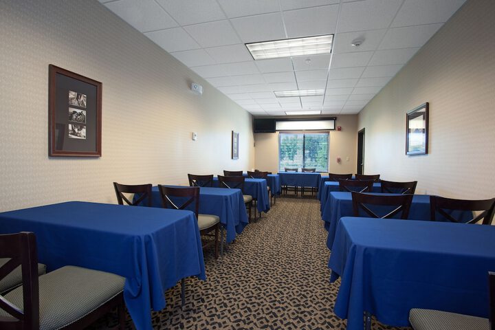 Holiday Inn Express & Suites Silt-Rifle by IHG