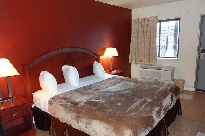 Red Apple Inn