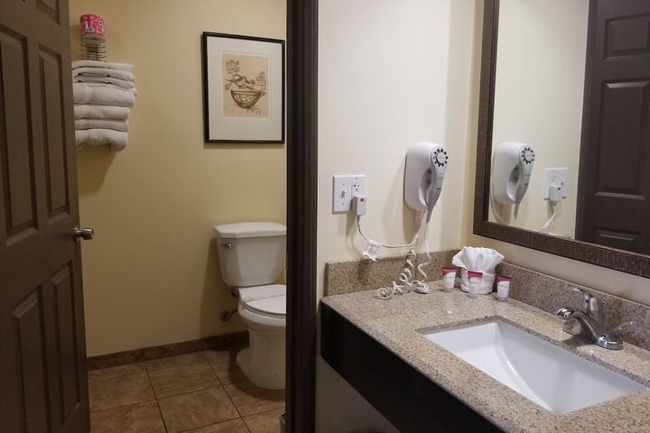 Room 34 of 66
