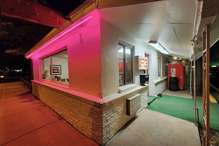 Hotel 4 of 24