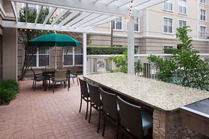 Terrace/Patio 38 of 40