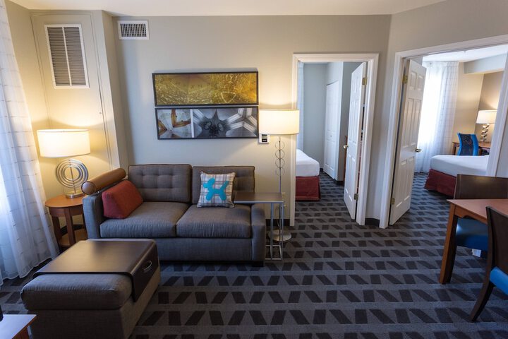 Room 26 of 46