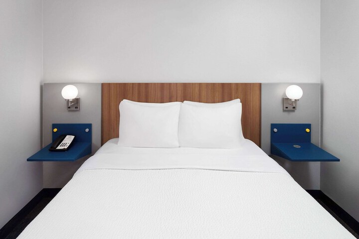 Microtel Inn by Wyndham Janesville
