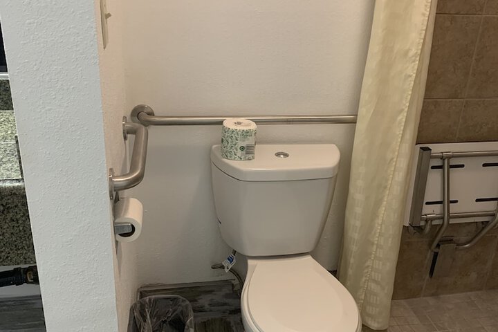 Room 9 of 22
