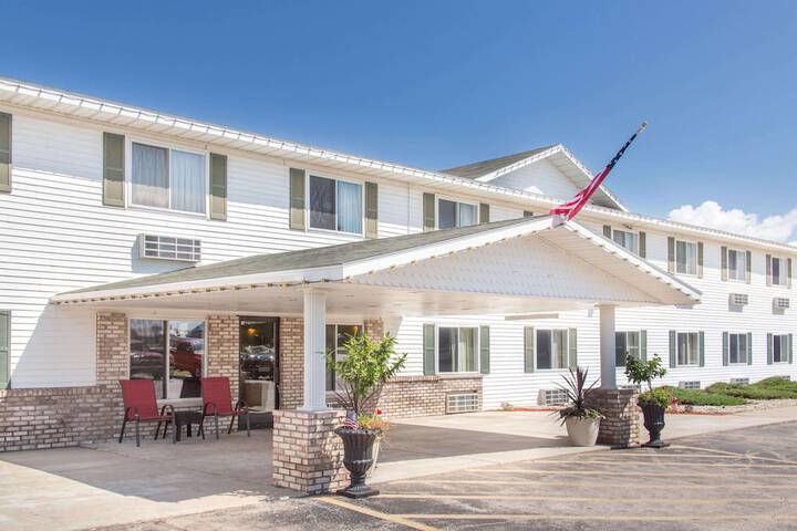 Hotel 2 of 56
