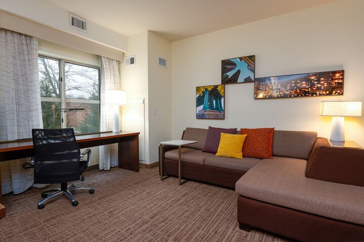 Room 18 of 59