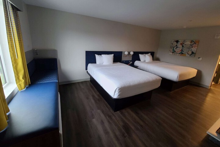 Room 14 of 23