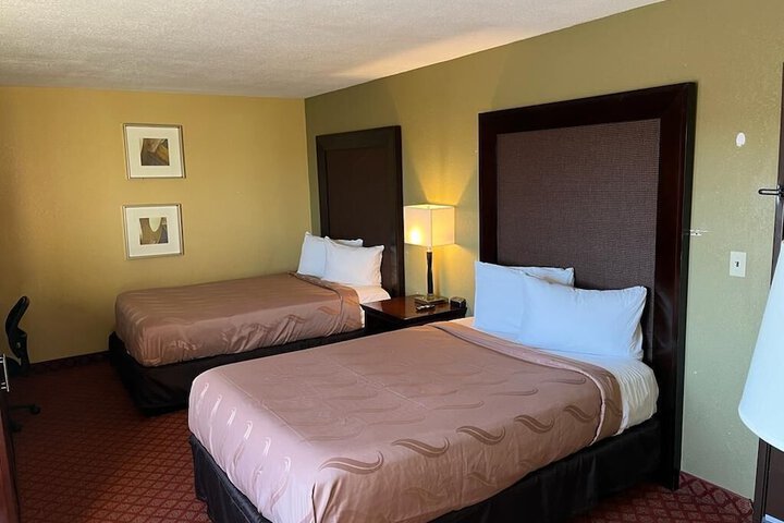 Room 13 of 25
