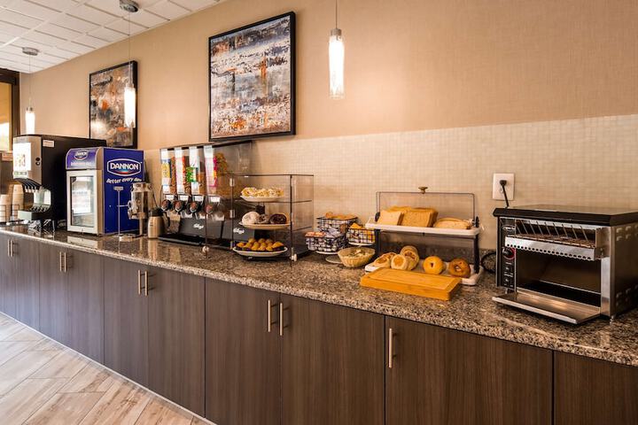 Breakfast/Coffee Service 19 of 24