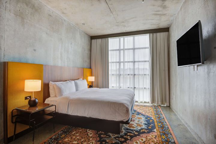 Room 26 of 43