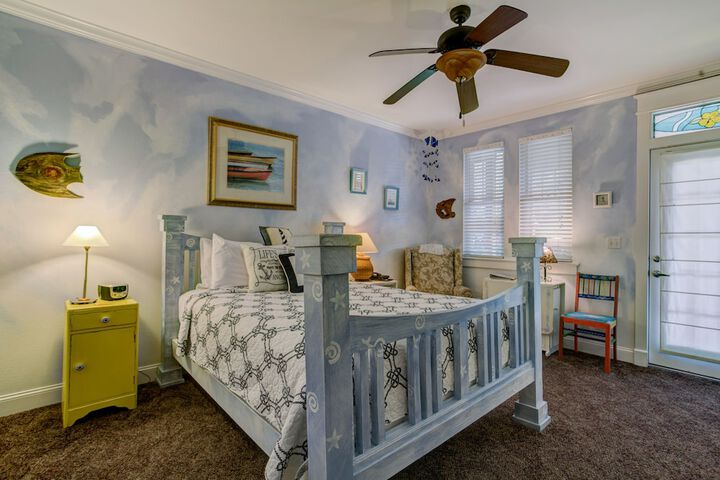 Room 16 of 45