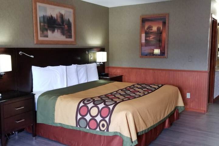 Room 19 of 36