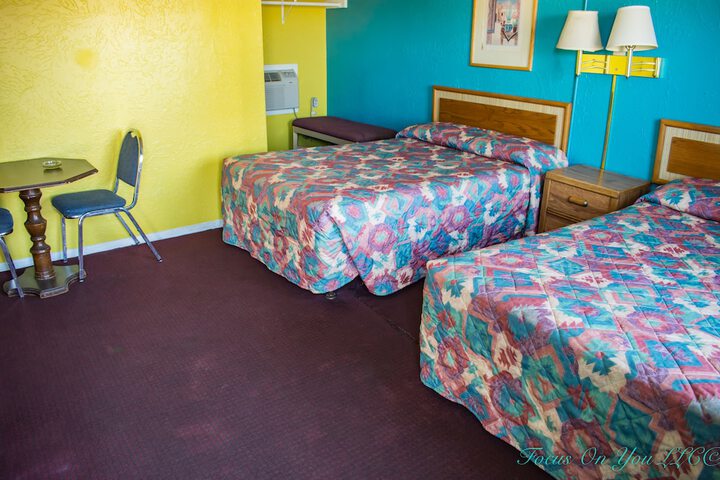 Room 25 of 33