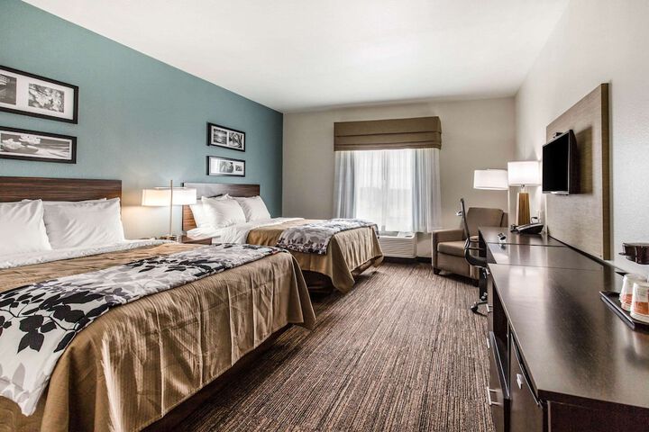 Room 14 of 30