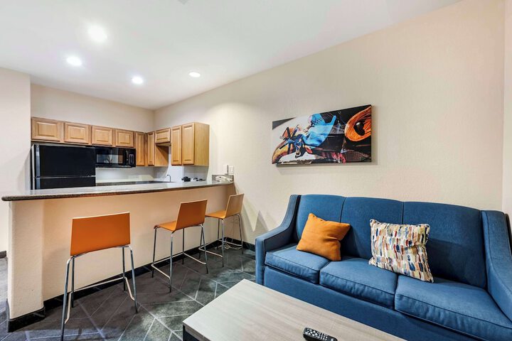 Room 11 of 35
