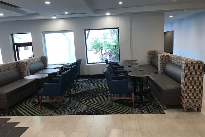 Holiday Inn Express Naperville by IHG