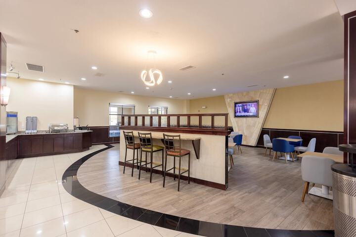 Comfort Suites Troy-I75