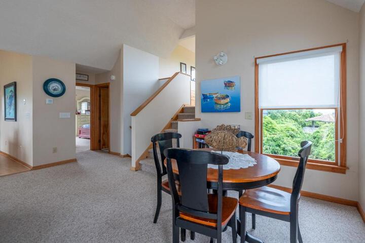 Climate Change - Duck Sea Tern, Oceanside, 280 Yds to Beach, Pool, Hot Tub, Pets OK