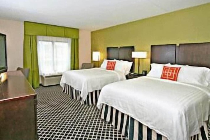 Room 36 of 48