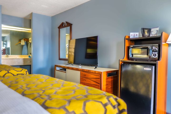 Room 44 of 85