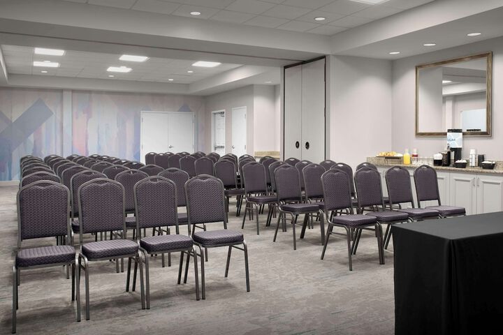 Hilton Garden Inn Lafayette / Cajundome