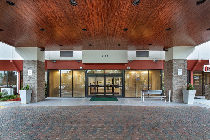 Hotel 5 of 39