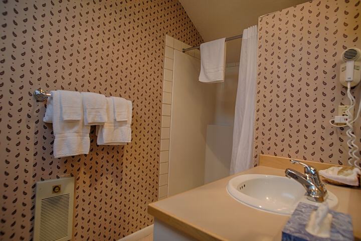 Room 134 of 231