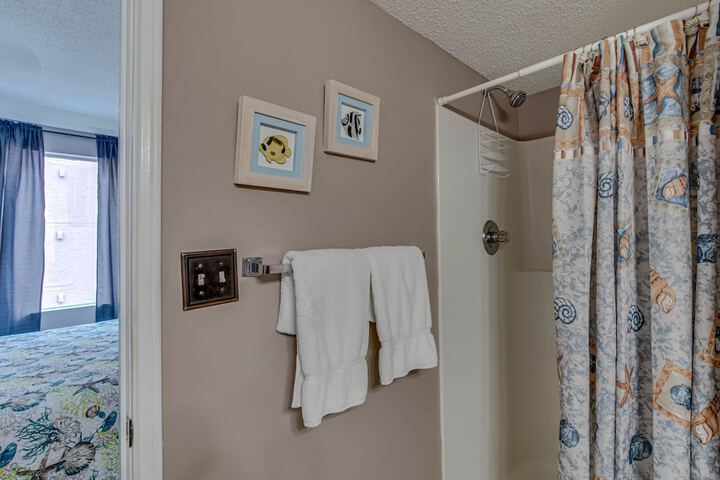 Room 35 of 81