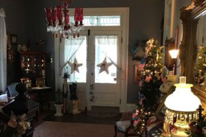 Victorian House Bed & Breakfast