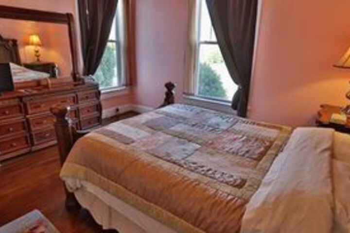 Simply Divine Bed and Breakfast