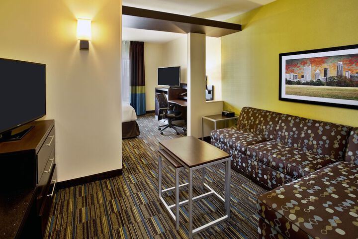 Room 17 of 41