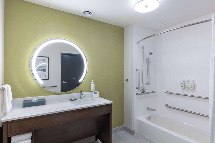 La Quinta Inn & Suites by Wyndham Centralia