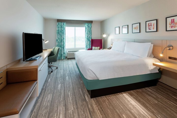 Room 8 of 27