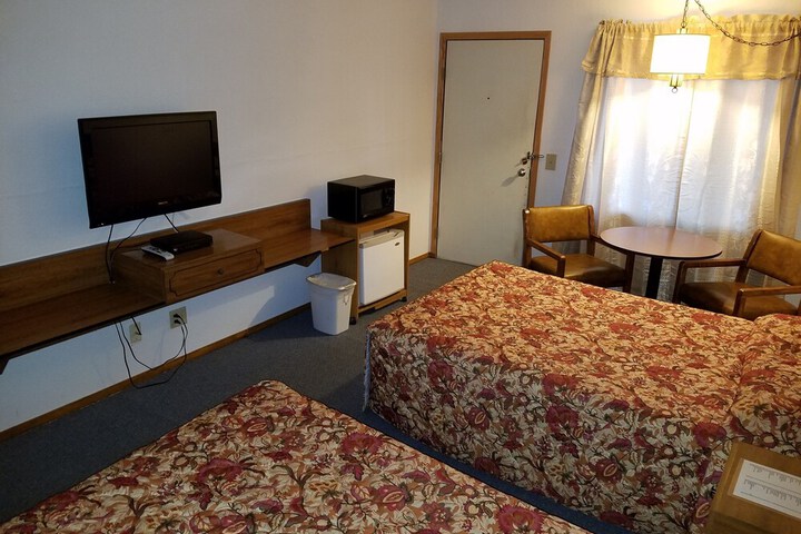 Room 16 of 33