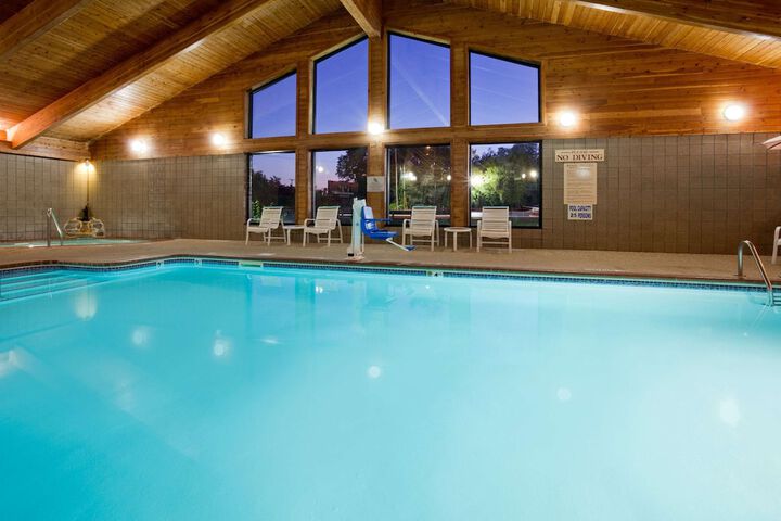 Pool 7 of 76