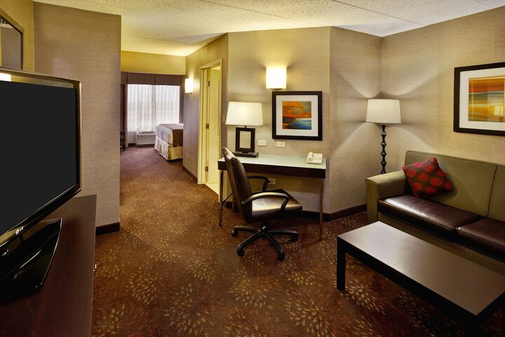 Room 28 of 53