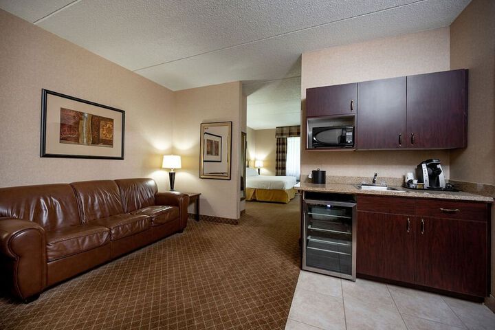 Room 29 of 34
