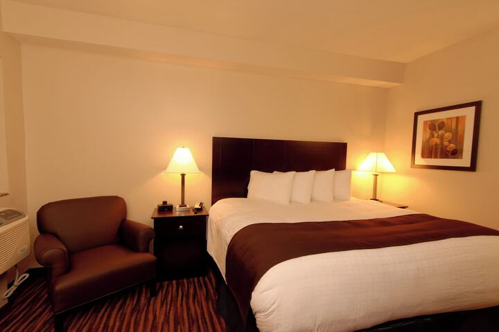 Cobblestone Inn & Suites - Fort Madison