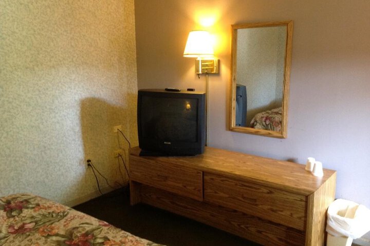 LIBERTY INN NORTH LIMA