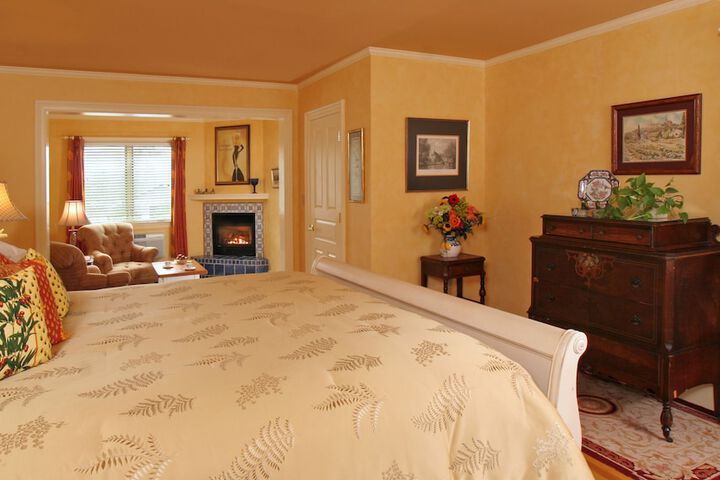 Room 42 of 75