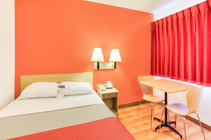 Motel 6 Tigard OR - Portland South - Lake Oswego