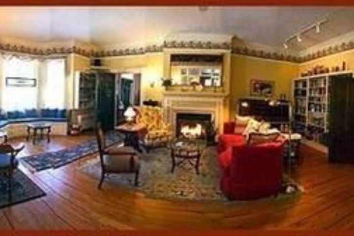 Brook Farm Inn