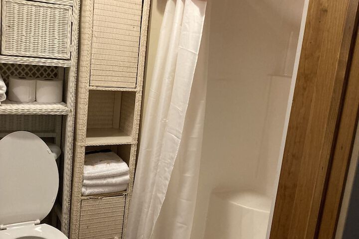 Room 203 of 289