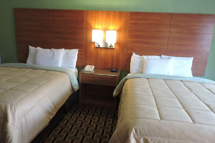 Room 18 of 36