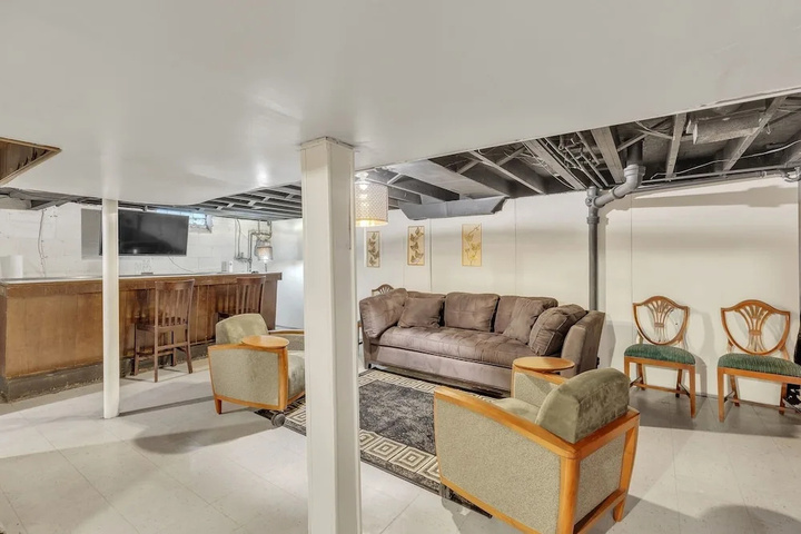 Cozy 3br Westland Retreat 3 Bedroom Home by RedAwning