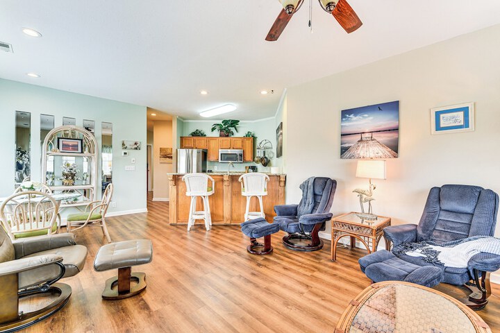 Golfers Oasis 1 Mi to Ocean: River Creek II Condo