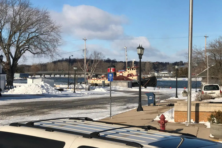 THE KEWAUNEE INN