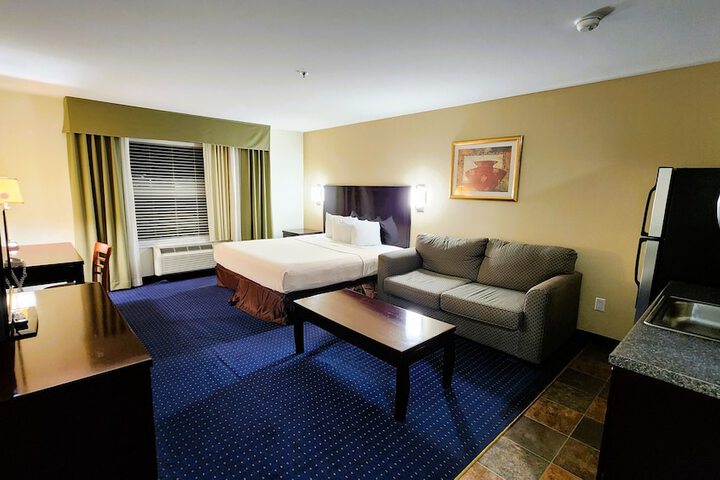 Room 19 of 33