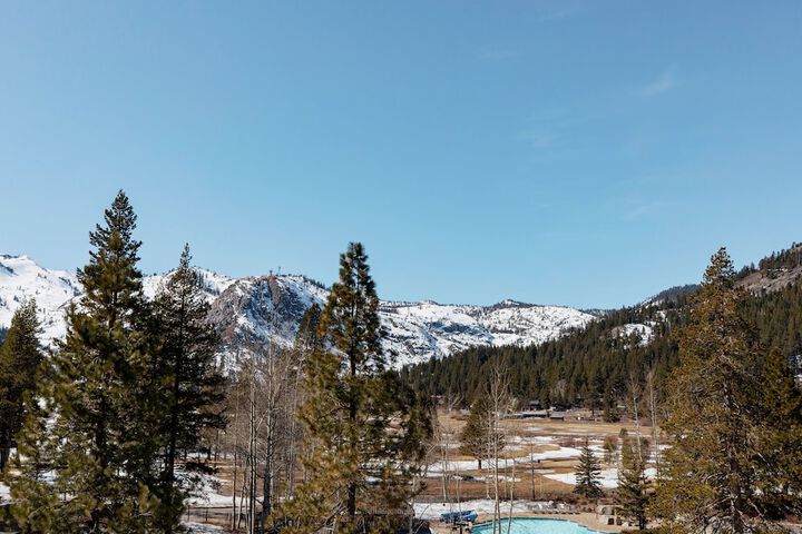Everline Resort and Spa Lake Tahoe